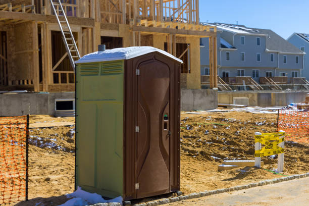 Porta potty delivery and setup in South St Paul, MN