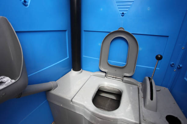 Best Porta potty delivery and setup  in South St Paul, MN